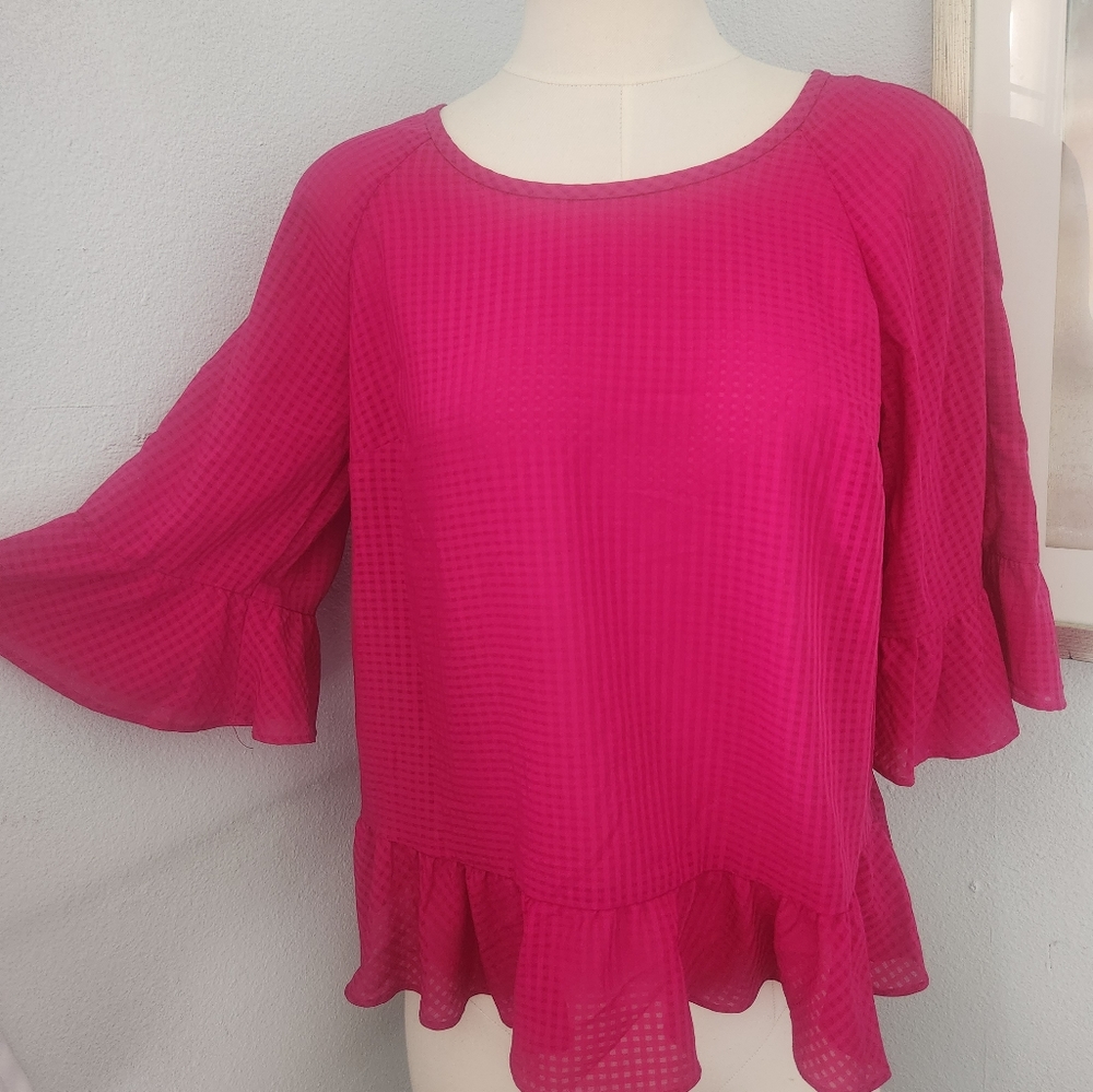 NWOT Pink lightweight Top